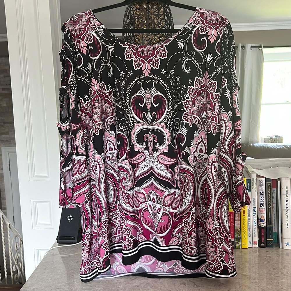 Pretty women’s top